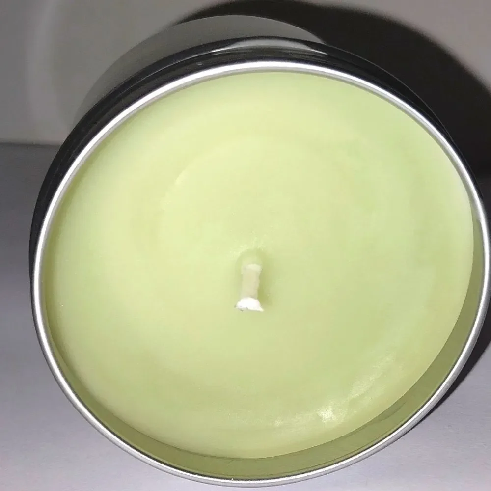 Handcrafted Fresh Lemon breeze candle 3oz